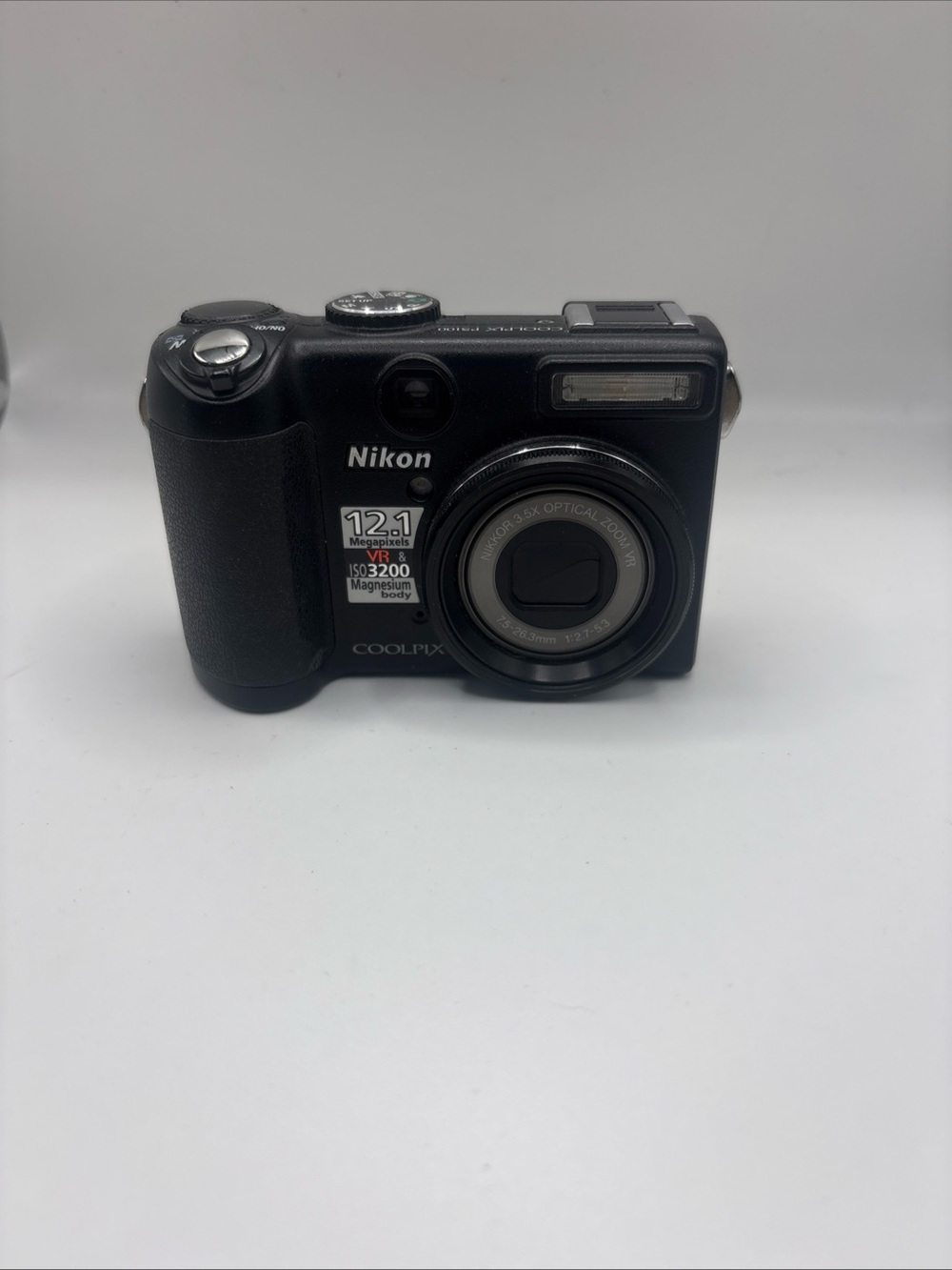 Nikon coolpix p5100 12.1MP Digital Camera